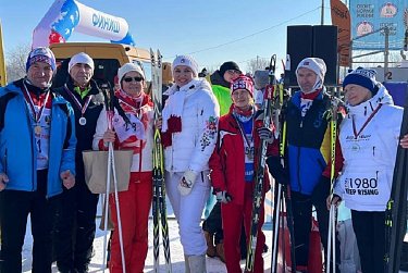 Депутаты на «Лыжне России»